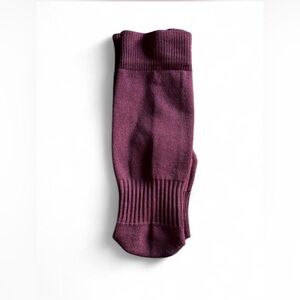 TCK Maroon Boys Baseball Socks Youth Size Small - Worn Once